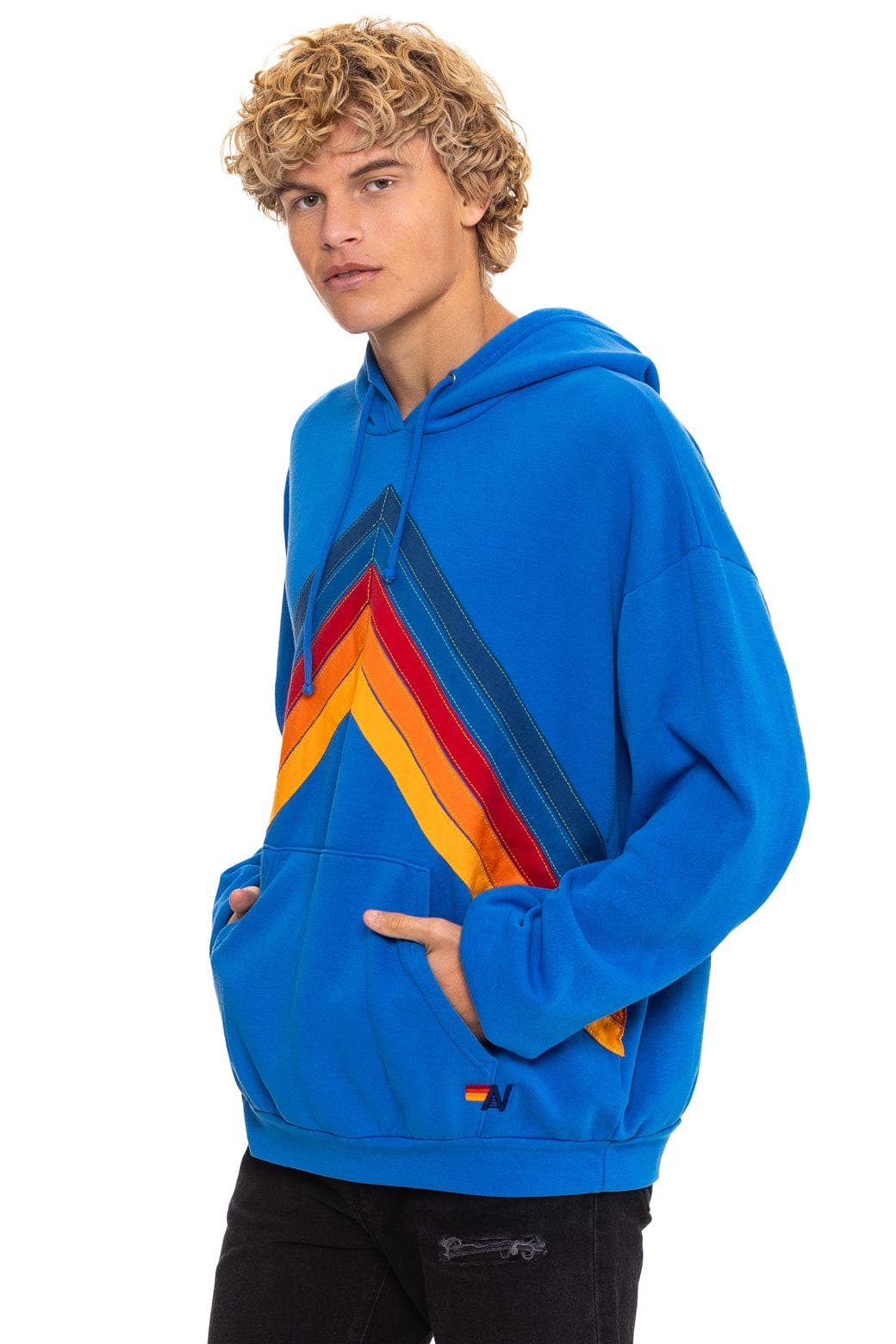 MOUNTAIN STITCH CHEVRON PULLOVER HOODIE RELAXED - ADVENTURE BLUE