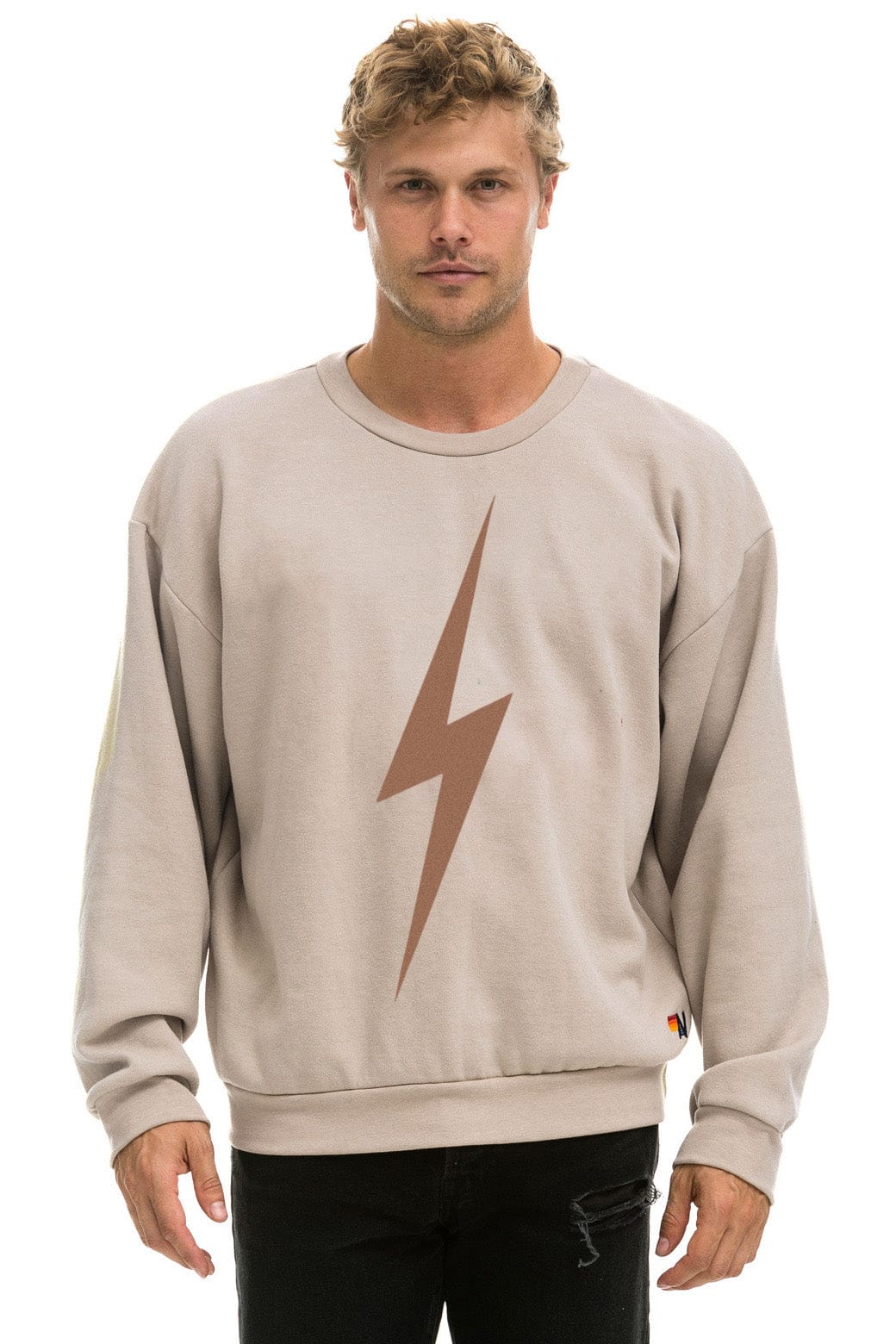 BOLT RELAXED CREW SWEATSHIRT - SAND MOCHA