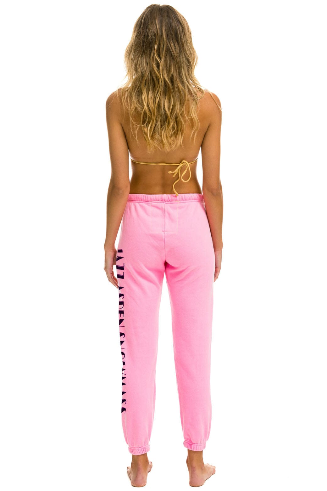 JAZZ ASPEN SNOWMASS 2025 UNISEX SWEATPANTS - NEON PINK