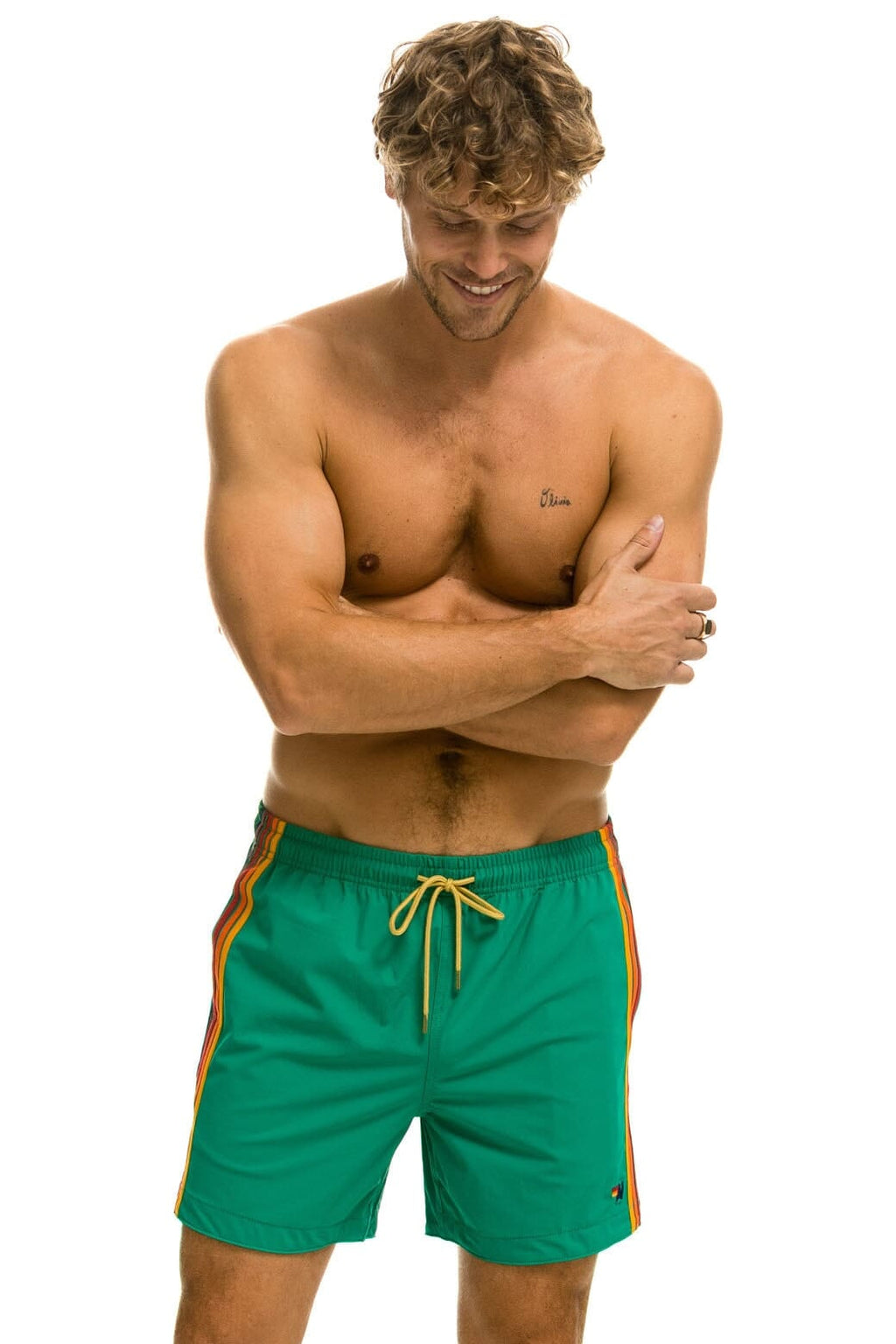 MENS 5 STRIPE FLEX SHORTS - AMAZON