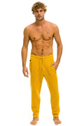 MENS VINTAGE CABIN CASHMERE SWEATER PANT - GOLD